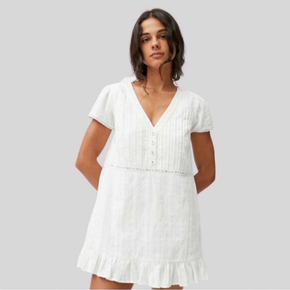 Urban Outfitters BRIA PLEATED FROCK DRESS IN WHITE Size: L